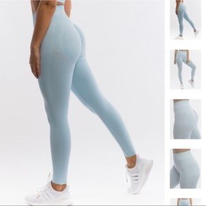 ECHT Arise Scrunch Leggings - Baby Blue
